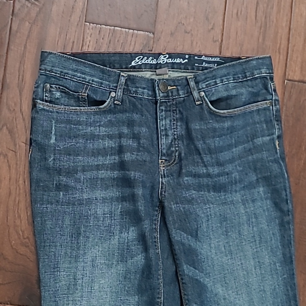 Eddie Bauer Boyfriend Fit Relaxed Leg Jeans with Button Fly size 8 TALL - Picture 2 of 10